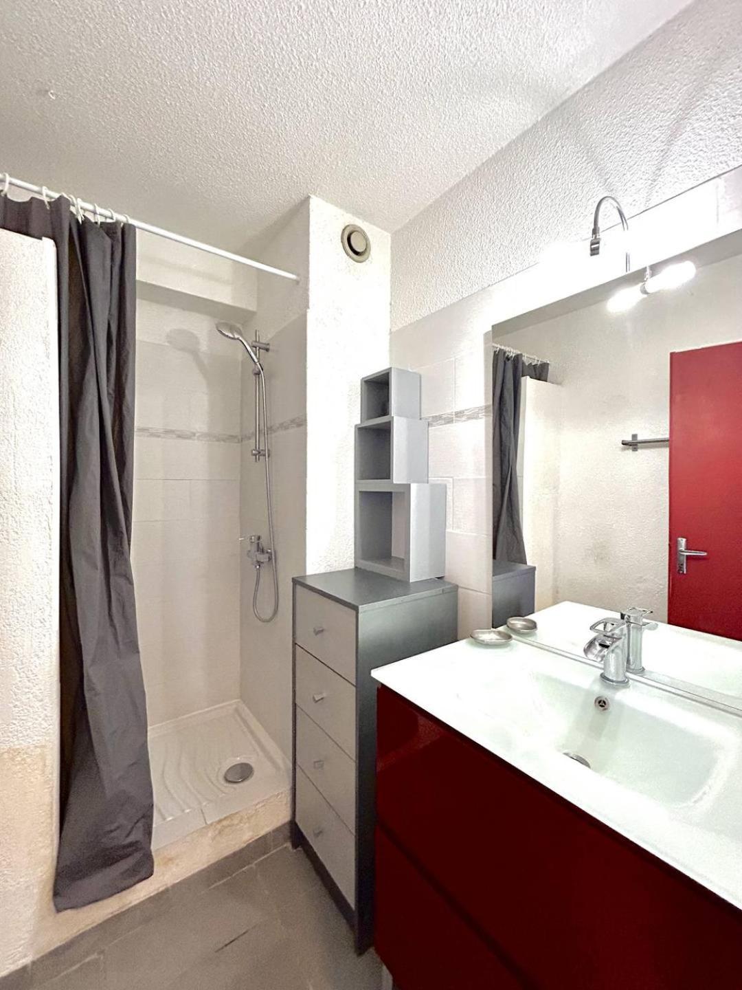 Apartment Agreable Acces A La - Parking - 2balm2 Le Barcares